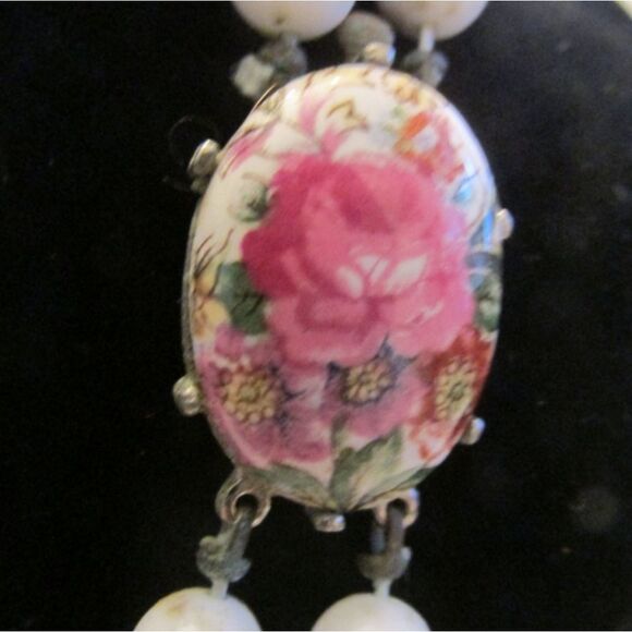 Vintage Japan 2 Strand White Faux Pearl Necklace 16" Excellent Condition - Picture 8 of 10